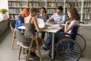 Doradztwo zawodowe dla uczniów z niepełnosprawnością